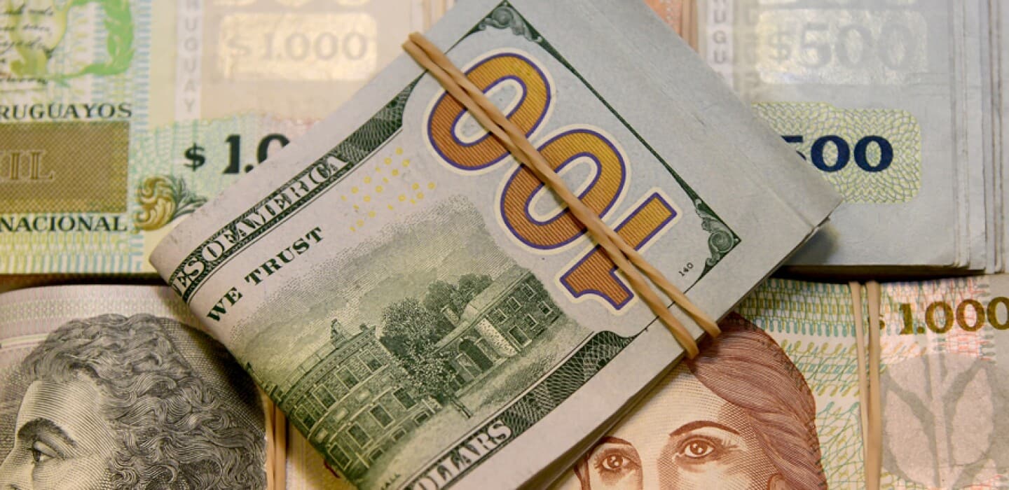 Dólar abre estable en $38,58: análisis de mercado