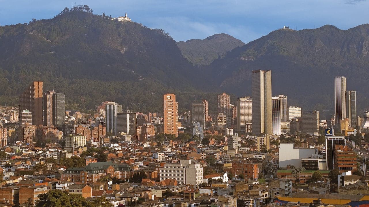 Bogotá brilla en los Grammys: cuando la cultura trasciende