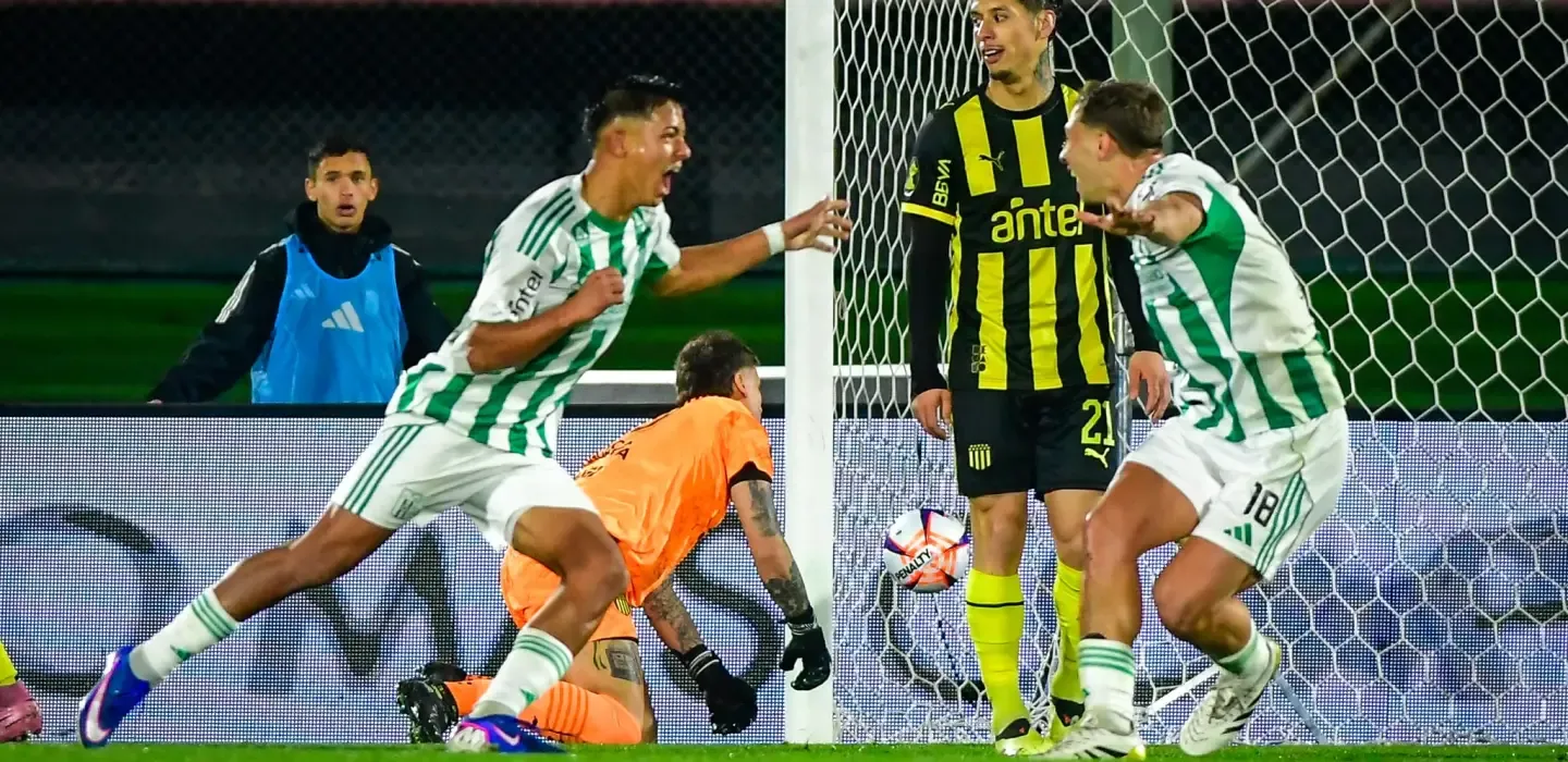 Peñarol arranca el semestre con lesión y debut: Trindade afuera, Jaime adentro